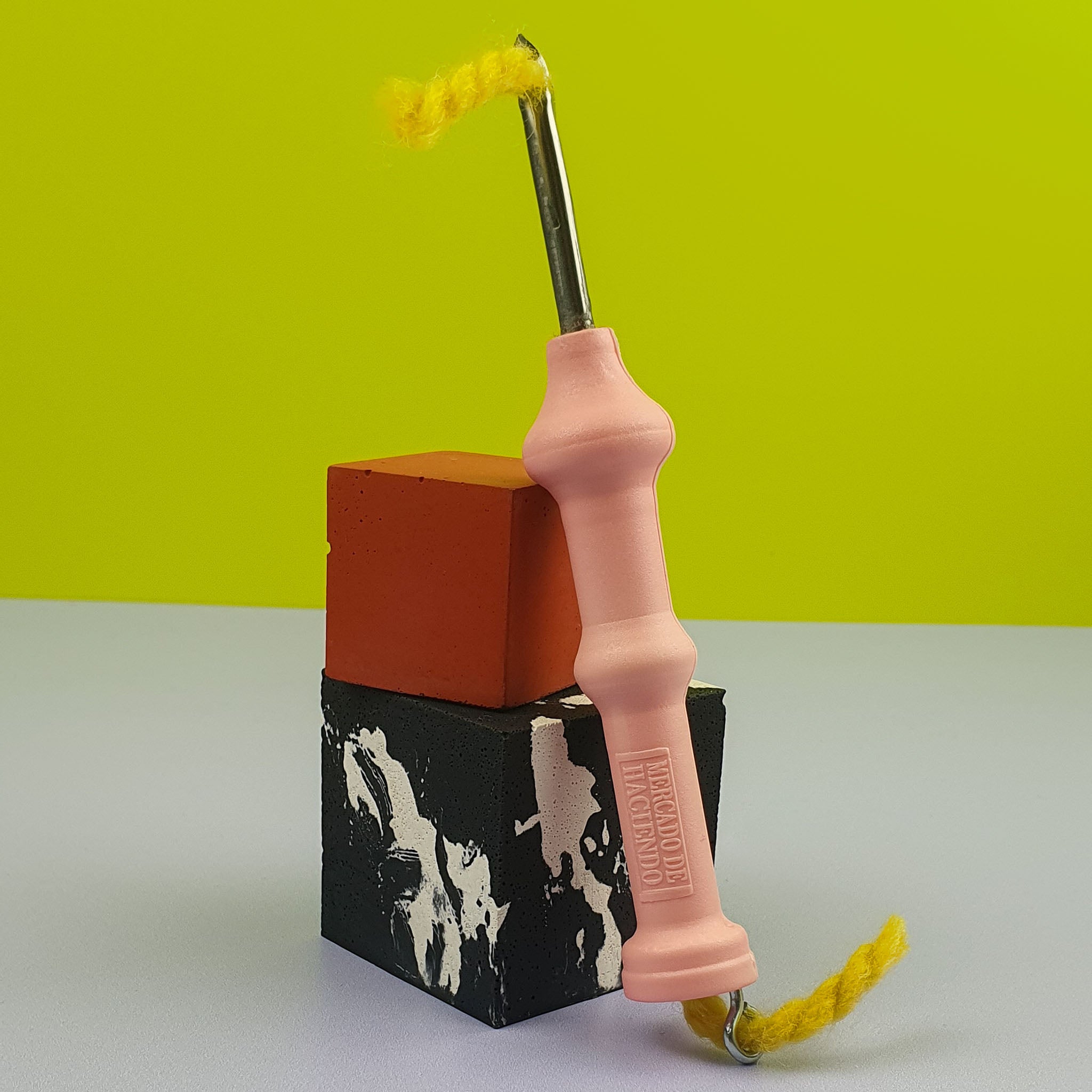 MDH Punch Needle Pink XL Thick Wool Box