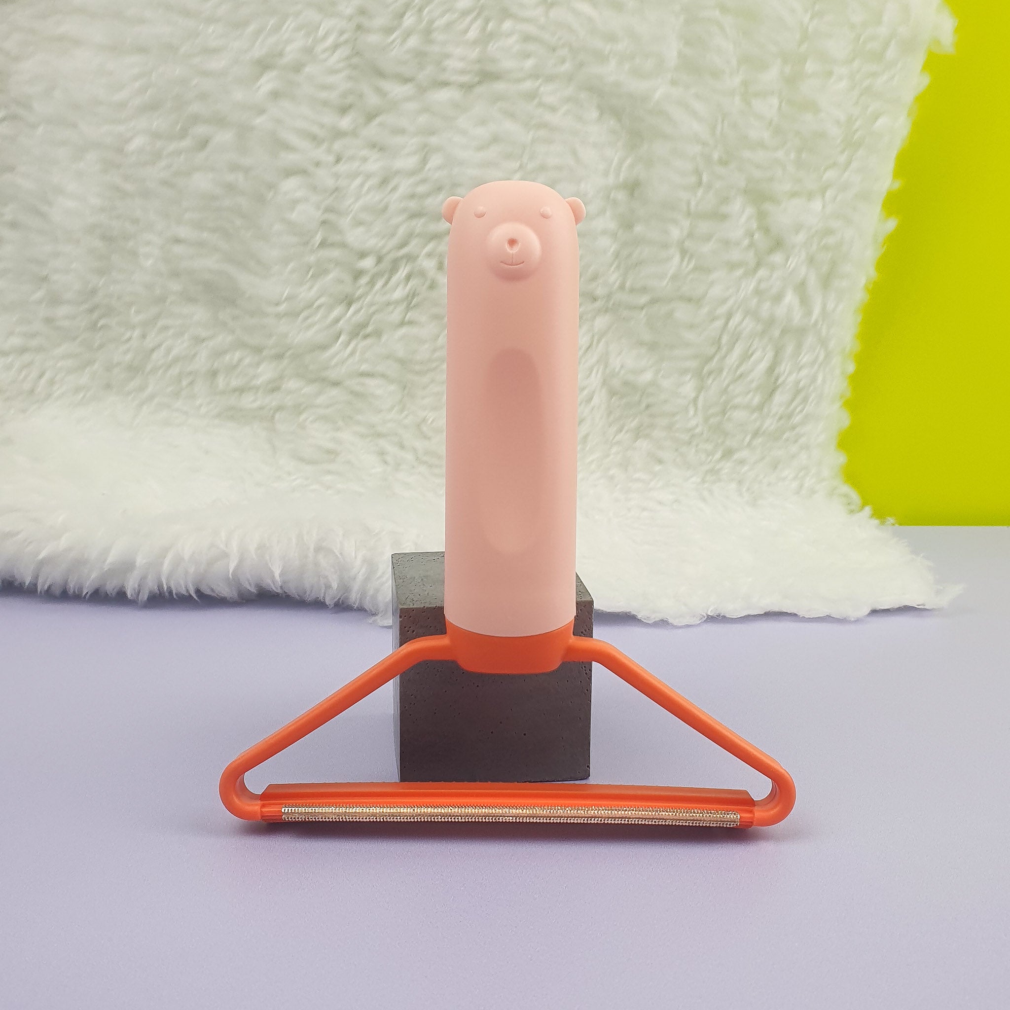 Tufting Fluff Remover Lint Scraper Pink / Orange