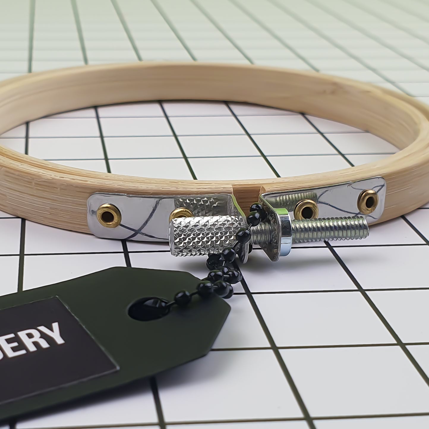 TBX Bamboo Embroidery Hoop Close Up Of Screw Fixing