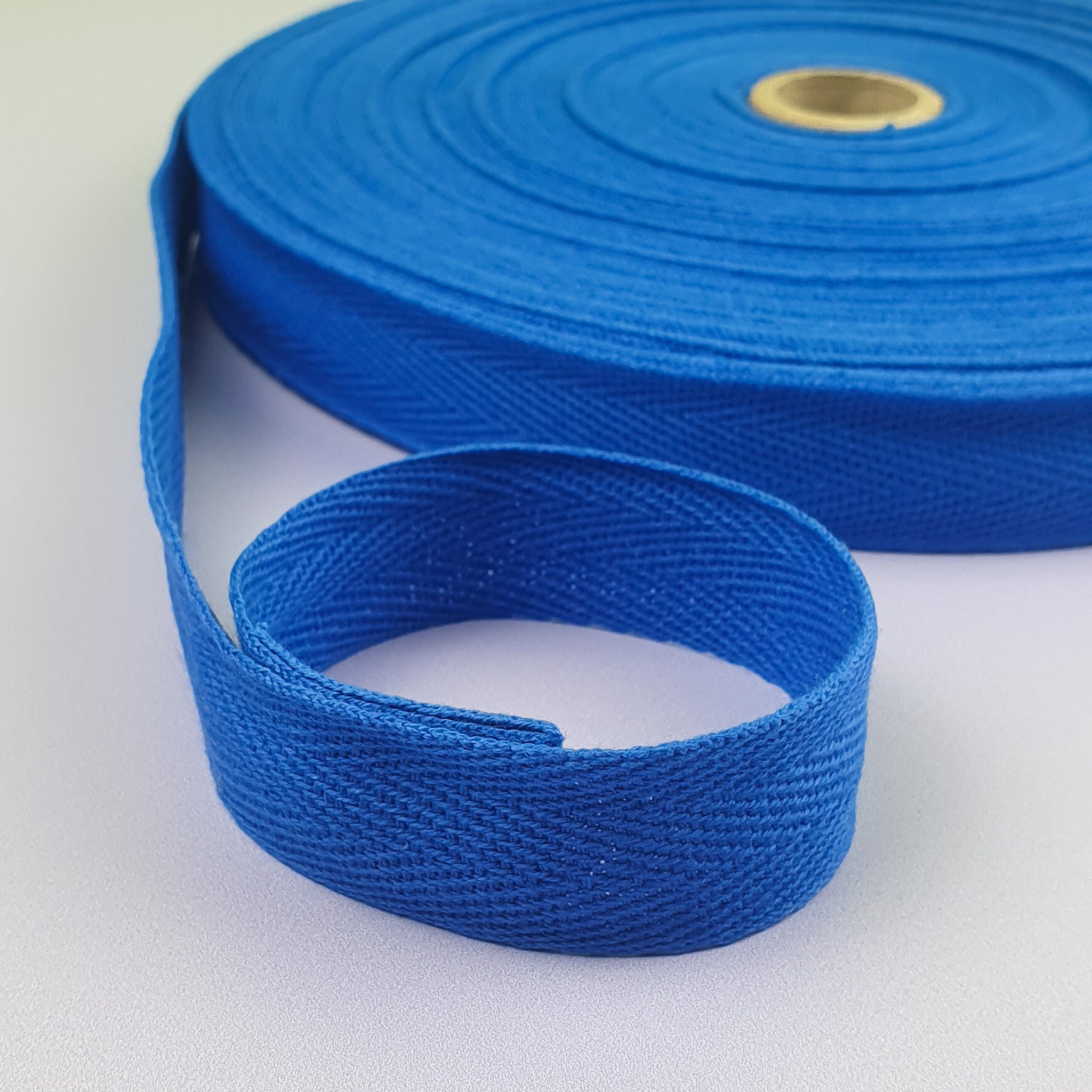 Rug Binding Tape 25mm blue close up